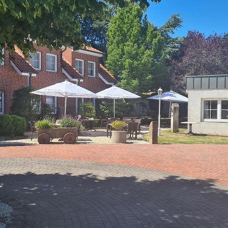 Landhotel & Restaurant Elkemann 阿豪斯 外观 照片